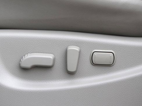 Used 2013 Nissan Quest LE w/ Protection Pkg FWD image 15