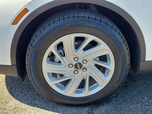 Certified 2024 Lincoln Corsair Premiere image 8