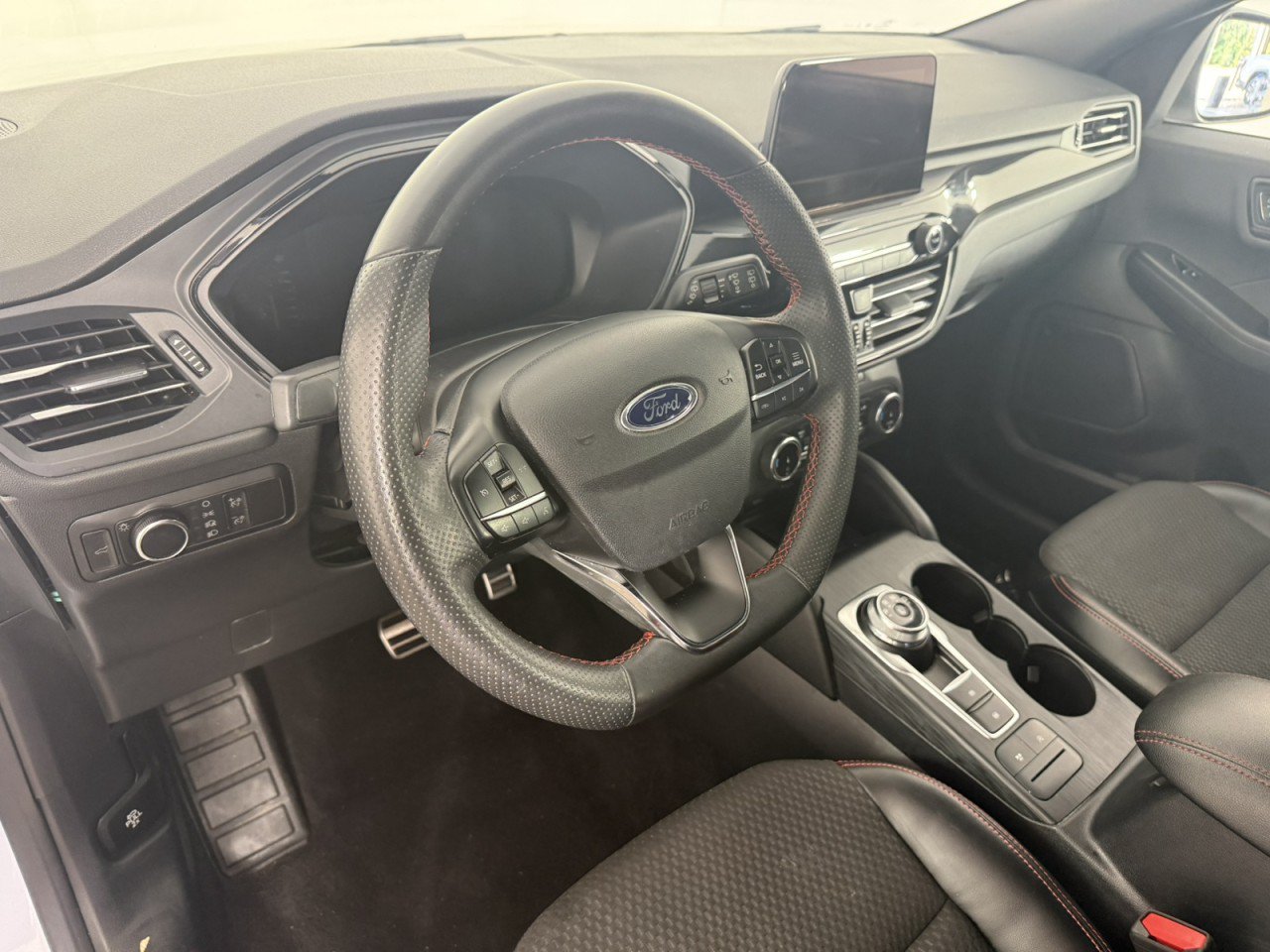 Used 2023 Ford Escape ST-Line FWD image 15