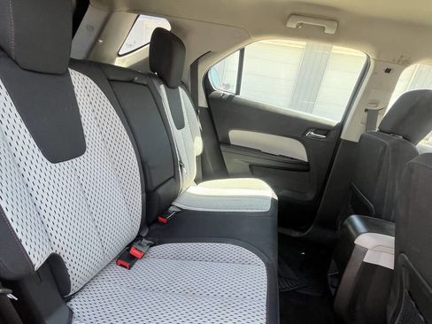 Used 2015 Chevrolet Equinox LS image 18