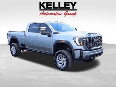 Used 2024 GMC Sierra 3500 Denali Ultimate AWD/4WD image 1
