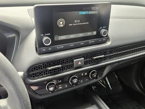 Certified 2025 Honda HR-V LX image 19