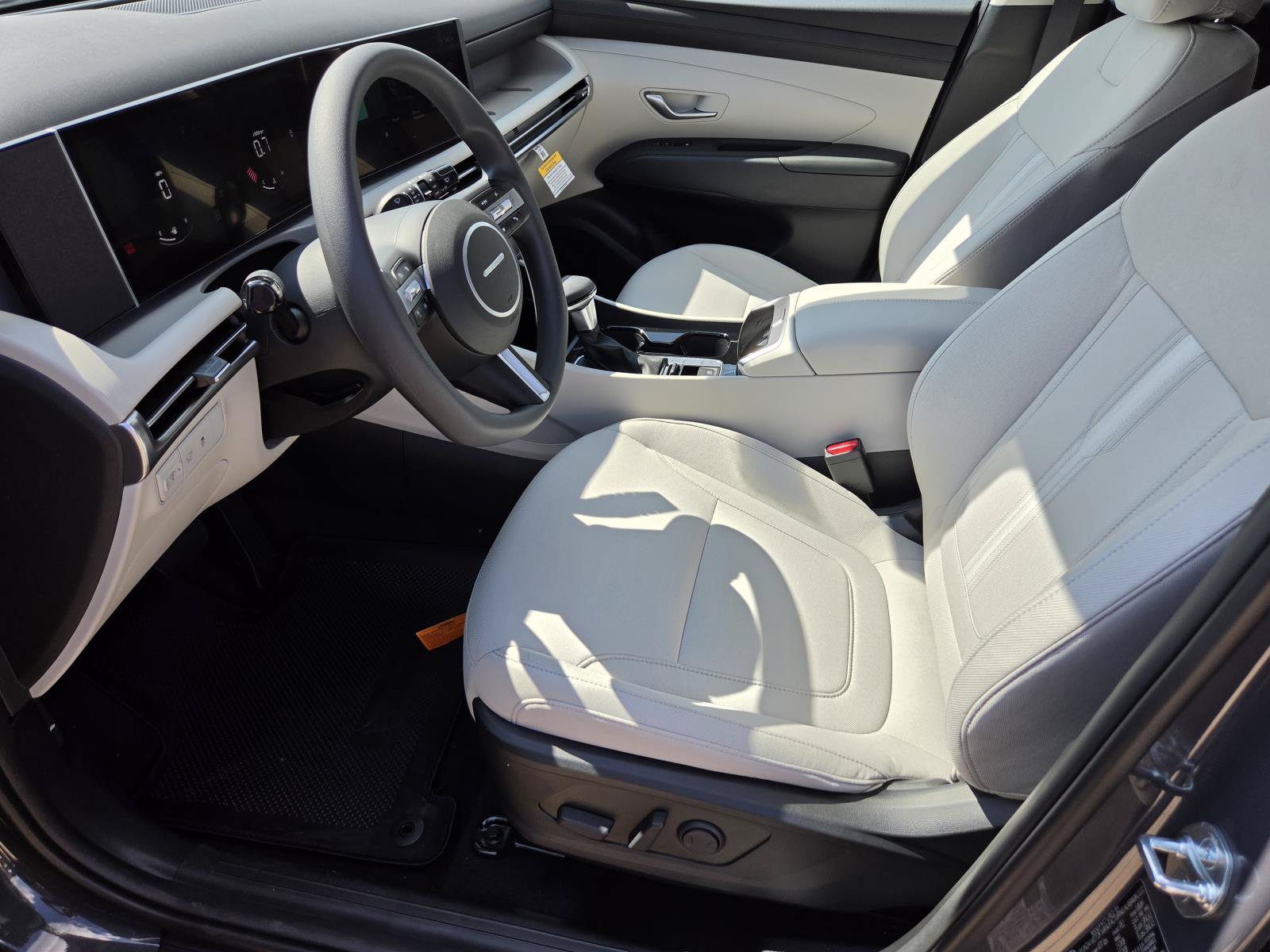 New 2026 Hyundai Tucson SEL FWD image 15