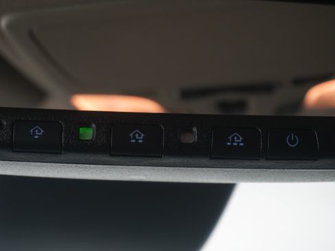 Used 2019 Toyota Sienna XLE w/ XLE Navigation Package FWD image 27