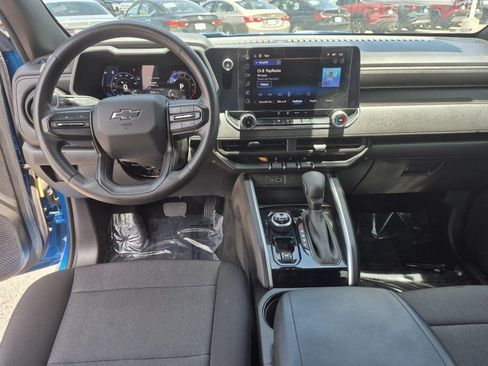 Used 2024 Chevrolet Colorado Trail Boss w/ Technology Package AWD/4WD image 18