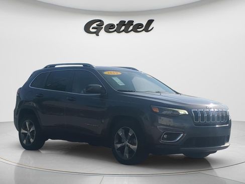 Used 2019 Jeep Cherokee Limited FWD image 2