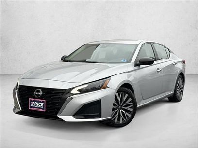 Used 2024 Nissan Altima 2.5 SV