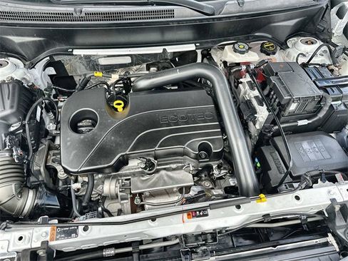 Used 2024 Chevrolet Equinox LT image 18