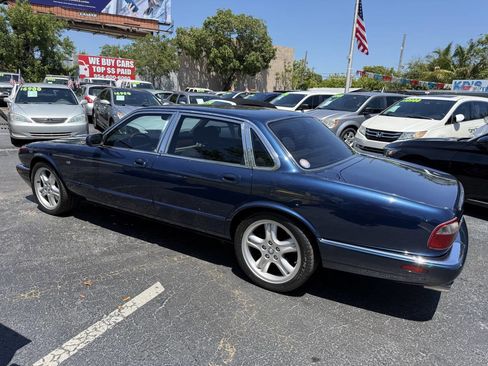 Used 1999 Jaguar XJ8 RWD image 6