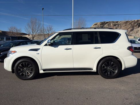 Used 2020 Nissan Armada Platinum w/ Interior Lighting Package image 2
