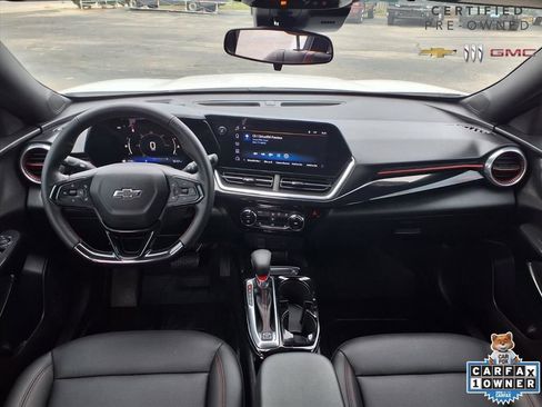 Certified 2025 Chevrolet Trax RS w/ Driver Confidence Package image 3