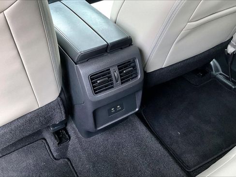 Used 2023 Nissan Rogue SV w/ SV Premium B Package FWD image 10