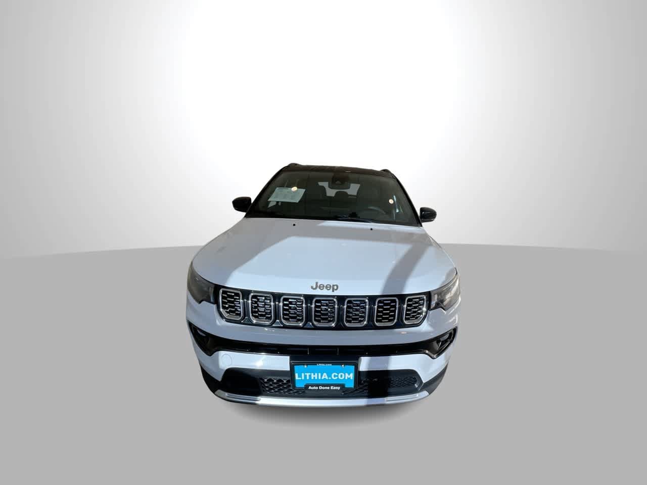 Used 2025 Jeep Compass Limited AWD/4WD image 3