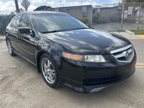 Used 2004 Acura TL 3.2 w/Navi 4dr Sedan FWD image 3