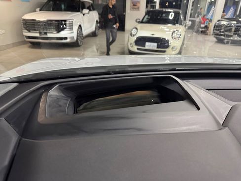 Used 2022 Audi Q4 e-tron Prestige image 25