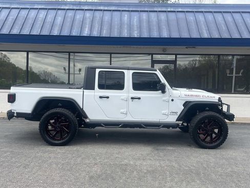 Used 2020 Jeep Gladiator Rubicon AWD/4WD image 7