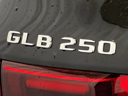 New 2026 Mercedes-Benz GLB 250 4MATIC image 22