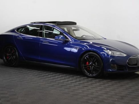 Used 2015 Tesla Model S 70D AWD/4WD image 3