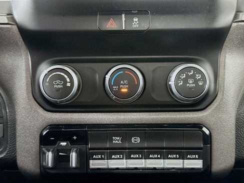 Used 2022 RAM 3500 Tradesman RWD image 17