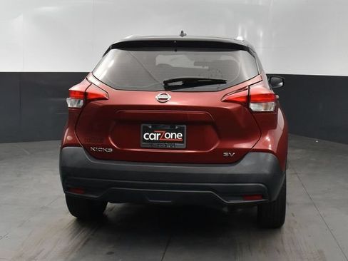 Used 2019 Nissan Kicks SV FWD image 22
