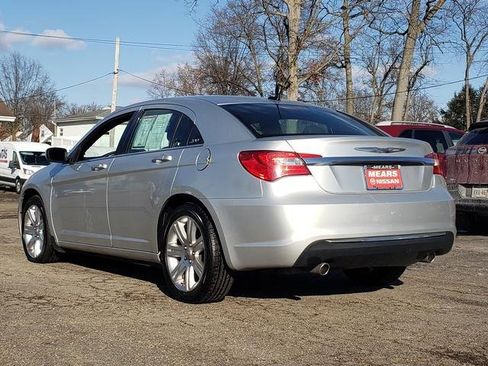 Used 2011 Chrysler 200 Touring w/ Cold Weather Group image 4