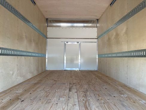 Used 2025 RAM ProMaster 3500 w/ Quick Order Package 22G SLT FWD image 8