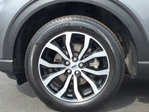 Used 2025 Ford Explorer ST-Line AWD/4WD image 27