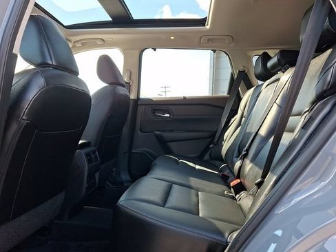 Certified 2023 Nissan Rogue SL w/ SL Premium Package AWD/4WD image 10