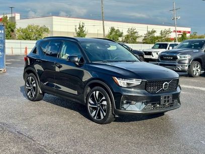 Used 2025 Volvo XC40 B5 Plus
