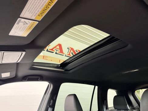 Used 2024 Honda Passport EX-L image 14