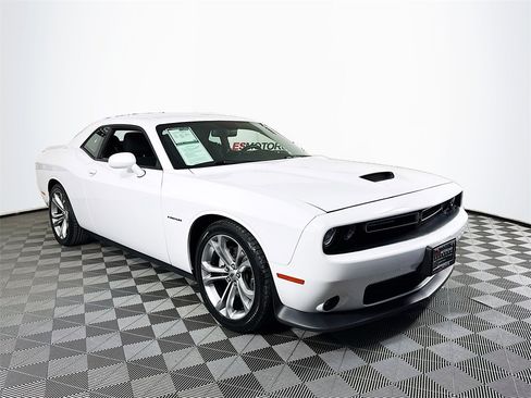 Used 2022 Dodge Challenger R/T image 1