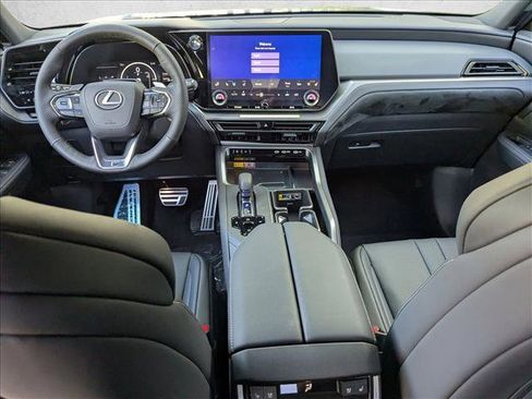 Used 2025 Lexus TX 500h AWD w/ Technology Package image 13