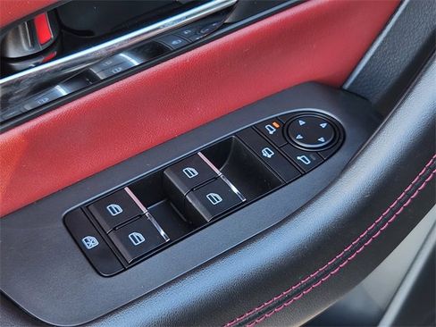 New 2025 MAZDA CX-70 Plug-In Hybrid w/ Premium Plus image 10