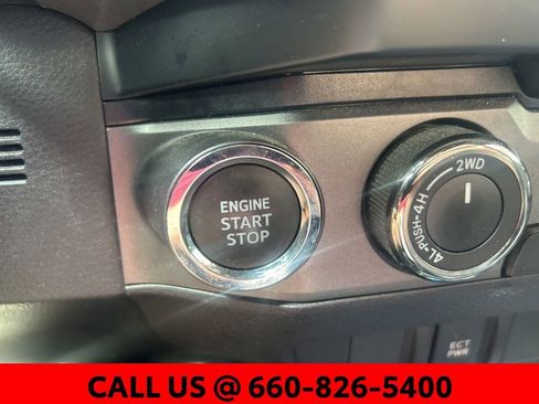 Used 2023 Toyota Tacoma TRD Off-Road image 15