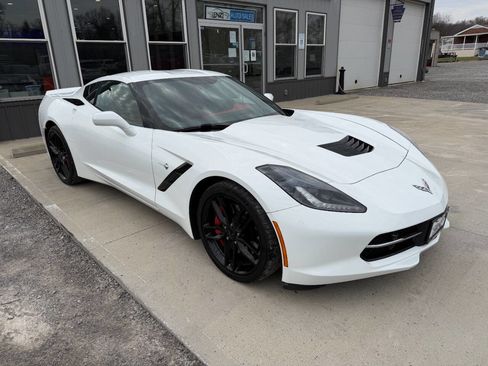 Used 2016 Chevrolet Corvette Stingray Coupe w/ 3LT Preferred Equipment Group image 2