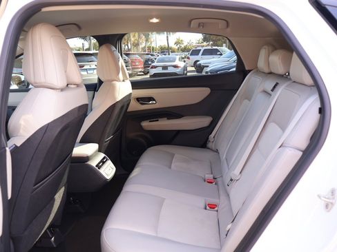 Used 2024 Nissan Ariya ENGAGE e-4ORCE image 37