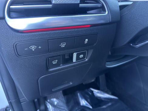 Used 2023 Hyundai Palisade Calligraphy image 13