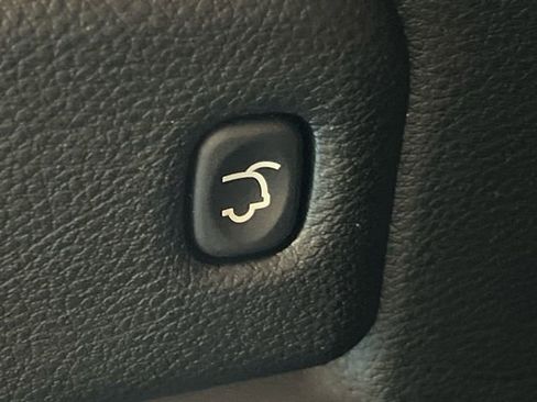 Used 2021 Jeep Grand Cherokee Laredo X RWD image 6
