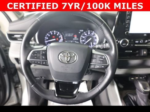 Used 2020 Toyota Highlander Limited image 29