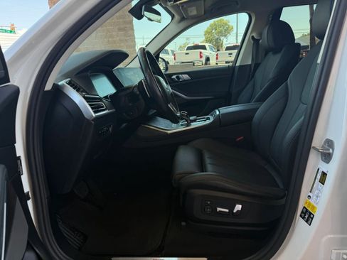 Used 2021 BMW X7 xDrive40i w/ Premium Package AWD/4WD image 42