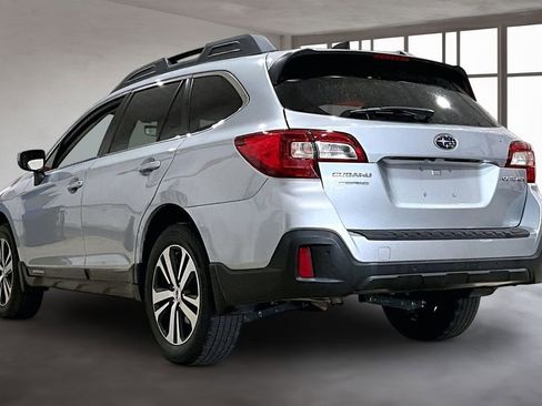 Used 2018 Subaru Outback 2.5i Limited AWD/4WD image 12
