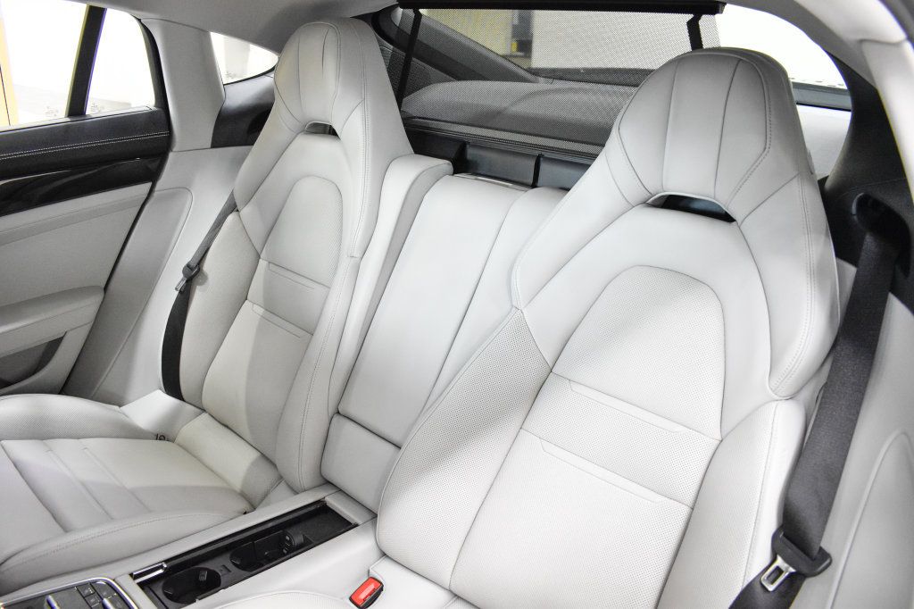 Used 2018 Porsche Panamera 4S AWD/4WD image 31