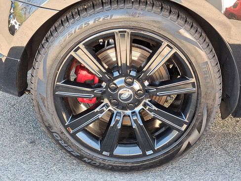Used 2020 Land Rover Range Rover Sport HST image 11