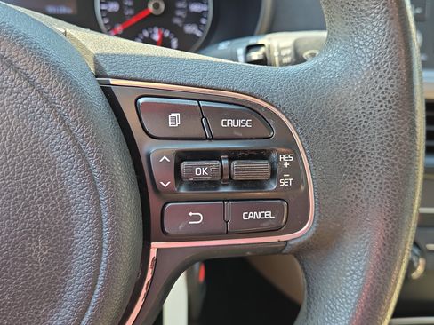 Used 2017 Kia Optima LX FWD image 20