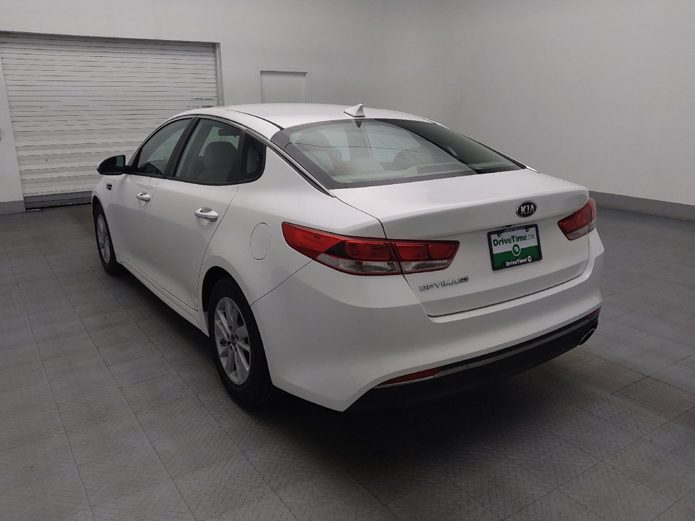 Used 2017 Kia Optima LX FWD image 5