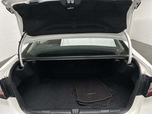 Used 2025 Subaru Legacy Premium AWD/4WD image 13