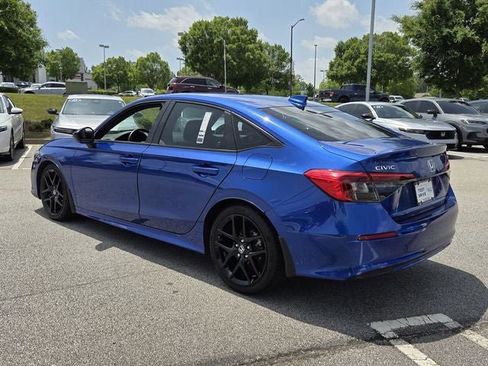 Used 2024 Honda Civic Sport image 4