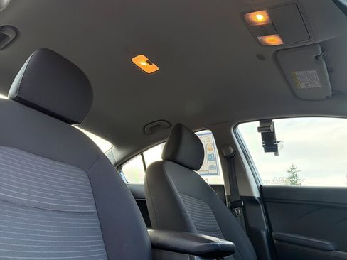 Used 2018 Kia Forte LX w/ LX Popular Package image 16