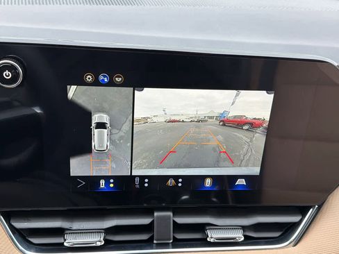 New 2026 Chevrolet Equinox ACTIV image 16