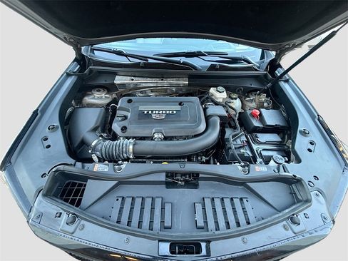 Used 2024 Cadillac XT4 Sport image 31